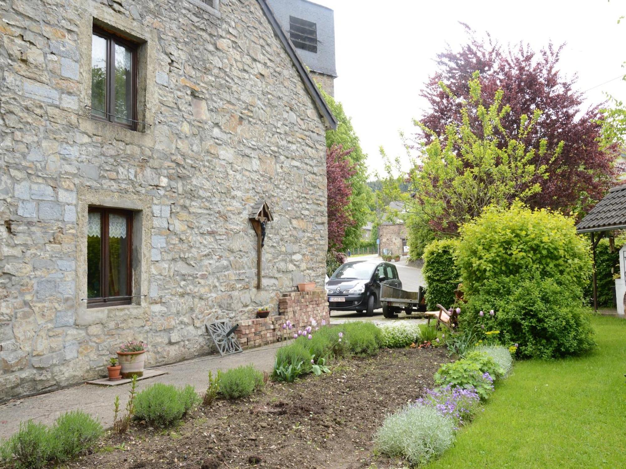 Former Farmhouse In A Quiet Village Manhay Exterior foto